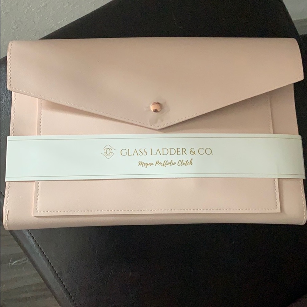 Glass and ladder portfolio clutch